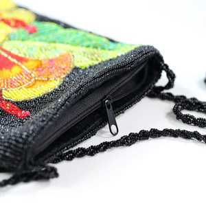 กระเป๋าคลัทช์ปักลายดอกไม้ประดับลูกปัด: กระเป๋าหูหิ้วแบบโซ่วินเทจ - Product Image 3