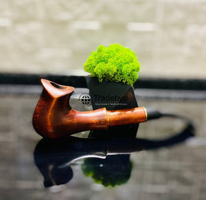 Pipa de Tabaco Clásica Hecha a Mano de Madera Natural, Diseño Elegante por Tradebyd - Product Image 3