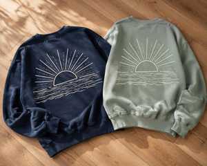 Sudadera con cuello redondo y estampado de atardecer personalizado para mujer, informal, de manga larga, de forro polar suave, ropa de calle para vacaciones en la playa - Product Image 1