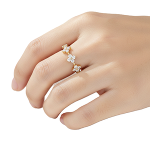 Bague de mariage en or massif 10K 14K avec diamant de laboratoire rond, empilable, design trèfle, pour anniversaire et fiançailles, vente en gros - Product Image 5