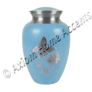 Urne artisanale en laiton avec gravures détaillées et finition intemporelle pour un mémorial durable par Axiom Home Accents - Product Image 1