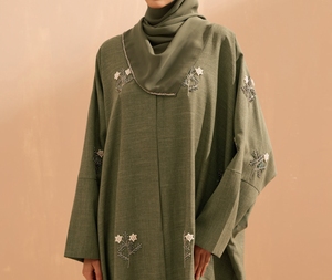High Quality Green Embroidered Abaya Long Sleeve Maxi Dress High Neck Loose Fit Floral Pattern Modest Wear for Women Daily Use - Product Image 2