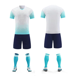 Maillots de foot slim fit hautement recommandés, 100 % polyester, séchage rapide, sublimation, design personnalisé, uniforme de football. - Product Image 1