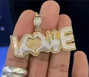 Pendentif personnalisé en or jaune 14 carats plaqué or avec moissanite véritable ronde de 2,50 carats - Product Image 2