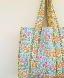 Handmade Quilted <b>Tote</b> <b>Bag</b> Handblock Pattern Zipper Closure Eco-Friendly Reusable Spring/Winter/<b>Summer</b> Shopping <b>Bag</b> for Women - Product Image 3