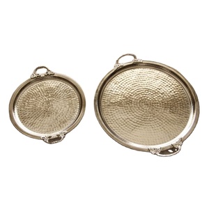 Plateaux de service alimentaires ronds martelés à la main avec poignée plateaux en métal pour Ramadan Eid décor à la maison Dessert affichage - Product Image 1