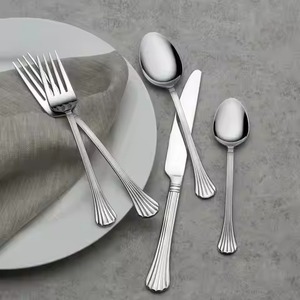 Ensemble de couverts en métal de qualité supérieure pour restaurant, vaisselle élégante pour des expériences culinaires professionnelles - Product Image 3