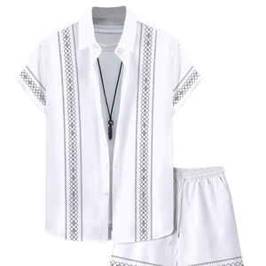 Conjunto de Camisa y Pantalones Cortos Blancos Bordados para Hombre, Estilo Ligero de Poliéster, Atuendo Casual de Verano - Product Image 1