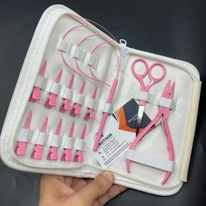 Kit de Herramientas Profesionales para Extensiones de Cabello de Acero Inoxidable: Alicates de Punta de Cadena, Tijeras Microloop con Logotipo Personalizado, Agujas Tipo C y Clips - Product Image 6