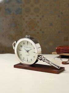 Horloge de bureau analogique à quartz Art Déco élégante avec fonction snooze, construction métallique, design classique - Product Image 1