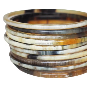 Brazalete de Moda Hecho a Mano en Blanco y Negro para Mujer, Brazalete de Cuerno de Búfalo Natural de Alta Calidad - Product Image 2