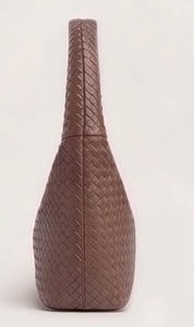 Sac fourre-tout hobo en cuir véritable tressé pour femme, style anglais, avec fermeture éclair et chaînes, personnalisable, de luxe, vente en gros - Product Image 2