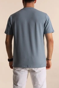 เสื้อยืดแขนสั้นผู้ชายทรงโอเวอร์ไซส์ ผ้าถัก 100% คอตตอน ลวดลายโลโก้ด้านหน้า รุ่นใหม่ล่าสุด แห้งเร็ว เป็นมิตรต่อสิ่งแวดล้อม - Product Image 4