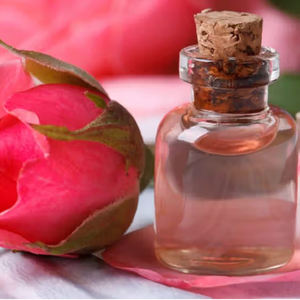 Huile essentielle de rose pure de haute qualité Rosa Damascena avec un arôme floral frais et sucré pour les soins de la peau - Product Image 1
