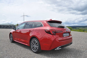 Toyota Corolla TS Hybrid 2.0 Teamplayer Technik P Estate Left Hand Drive Fuel Efficient Family Wagon Export Ready - Product Image 6