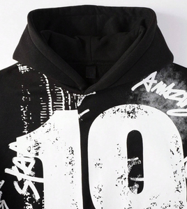 Sweat-shirt à capuche personnalisé avec impression sérigraphique, effet délavé, tissu de qualité supérieure, style streetwear ou décontracté, unisexe. - Product Image 3