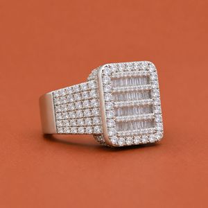 แหวนฮิปฮอปพรีเมียม Eternity Band เงินแท้ 925 ประดับเพชรโมอิสซาไนต์ สำหรับผู้ชาย สวมใส่ในงานแต่งงาน - Product Image 2