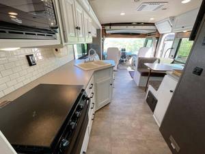 <span class=keywords><strong>Caravane</strong></span> mobile d'<span class=keywords><strong>occasion</strong></span> Winnebago Vista 29VE 2017, directement de l'usine - Product Image 5