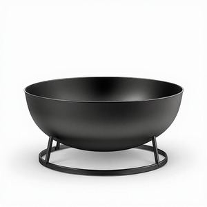 Brasero de jardin classique en métal Heritage, conçu pour sublimer les paysages luxueux, les patios, les cours et les espaces extérieurs contemporains - Product Image 1