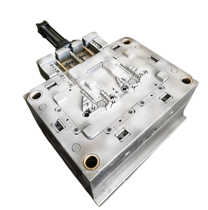 Servicios de Fabricación OEM/ODM, Molde de Punzonado para Electrodomésticos, Molde de 3 Placas, Fundición de Aluminio en Vietnam - Product Image 1
