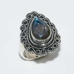 Bague en labradorite argent sterling 925, labradorite bleue chatoyante, bague statement - Bague solitaire ronde audacieuse en argent - Product Image 1