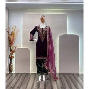 Ensemble de costume de soirée pour femmes de créateur avec haut, bas et dupatta - Product Image 4