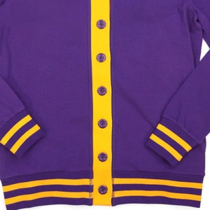 Logotipos personalizados bordados en suéter de punto morado para hermandades universitarias, suéter varsity unisex. - Product Image 4