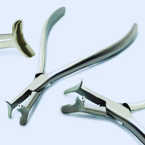 Pince orthodontique manuelle droite et courbée en acier inoxydable de haute qualité, à pointe dentelée, instruments dentaires de qualité Classe II - Product Image 2