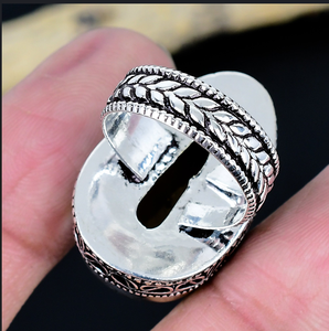 แหวนปรับขนาดได้ประดับอัญมณีทำมือ: เครื่องประดับวินเทจ - Product Image 2