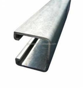 Profilo a C in Acciaio Non Legato Q195 Q235 SS400 a Prezzo di Fabbrica per Costruzioni, Standard AISI, Tolleranza 1%, Piegatura e Saldatura - Product Image 1