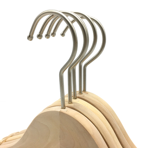 Perchas de madera clásicas de alta calidad y duraderas, muy vendidas, con logotipo personalizado, perchas de madera sin pintar para niños - Product Image 4