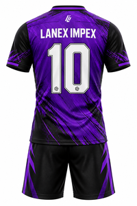Ensemble d'uniformes de football personnalisés professionnels pour hommes, couleur violette, maillot de football, short assorti, tenue de sport respirante et à séchage rapide - Product Image 3