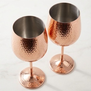 Ensemble de gobelets à vin en cuivre martelé artisanal, verres à vin incassables en métal avec doublure en acier inoxydable pour bar à domicile - Product Image 1