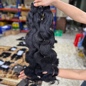 Perruques brésiliennes en cheveux humains vierges en gros, avec dentelle frontale, couleur et texture personnalisables, ondulations naturelles, pointes pleines - Product Image 2