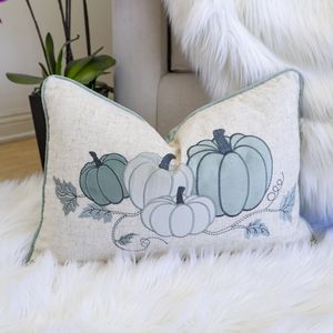 Cuscino Lombare Decorativo Ricamato a Forma di Zucca Blu Nebbia per il Comfort del Sedile - Product Image 3