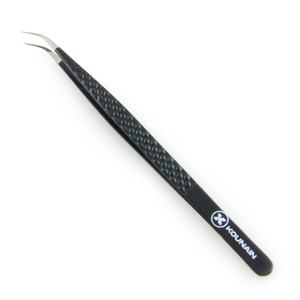 Kounain แหนบขนตาสแตนเลส14ซม., อุปกรณ์กำจัดขนตา25องศาคมเคลือบสีดำ - Product Image 1