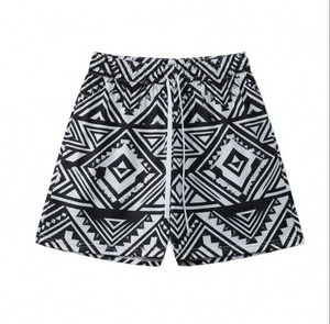Shorts de Baño para Hombre con Estampado Geométrico, Secado Rápido, Cordón Ajustable, Casuales, 100% Poliéster, Cintura Media - Product Image 1