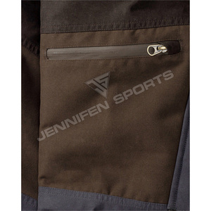 กางเกงคาร์โก้ผู้ชายสำหรับกิจกรรมกลางแจ้ง หนังเทียม 100% ยืดหยุ่น เหมาะสำหรับเดินป่า ล่าสัตว์ ใส่ลำลอง มีกระเป๋าหลายช่อง กางเกงทำงานผู้ชาย ทรงจ็อกเกอร์ ไซส์ใหญ่ - Product Image 3