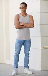 Camiseta sin mangas informal para hombre, de algodón elástico, transpirable, ajustada, acanalada, para gimnasio y entrenamiento. - Product Image 2