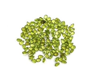 Péridotes naturelles taillées en poire 3x5MM, pierres de péridote facettées, véritables péridotes vertes, pierres précieuses en vrac calibrées pour la fabrication de bijoux en gros - Product Image 1