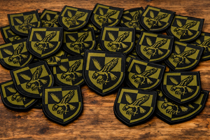 Patch tactique brodé style 16th Air Assault TRF, motif Flash Embroidered, avec fixation auto-agrippante - Product Image 4