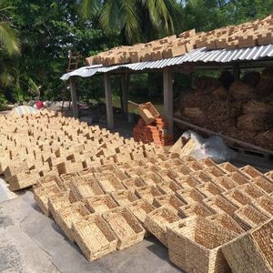 HOT SELLING Water <b>Hyacinth</b> <b>Basket</b> for Laundry Storage Eco Friendly Household Arrangement Daily Use Sustainable Plant Fiber Bin - Product Image 6