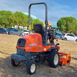 Tondeuse robotisée professionnelle Kubota F2890 avec moteur monocylindre de 1800 W, système de bac à herbe intelligent pour une coupe propre et précise - Product Image 2
