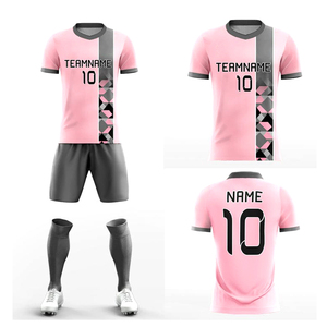 Maillots de football antibactériens à manches courtes, durables, en vente. Maillot de football 100% polyester, léger et respirant en mesh. - Product Image 1