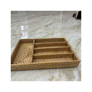 Plateau en rotin de qualité supérieure, matériau écologique pour le service des aliments et la présentation sur table, finition soignée, tissage robuste et transport pratique - Product Image 3