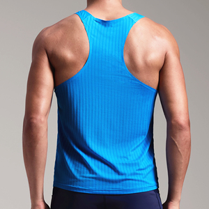 Camiseta sin mangas deportiva de punto de secado rápido con cuello redondo y color azul sólido para hombre - Product Image 2