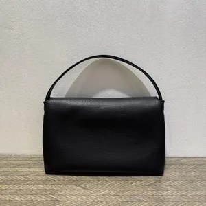 Sac à main en cuir grainé Royaa, petit sac fourre-tout en cuir noir pour femme, cuir véritable de luxe, fermeture à bouton, bandoulière - Product Image 4