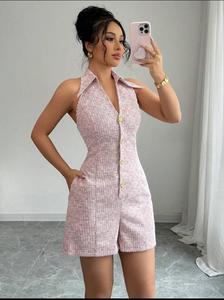 Primrose Tweed Halter Romper, Mono Corto de Tweed Texturizado Color Rosa Alternativo o Mono Ajustado Estilo Vintage - Product Image 3