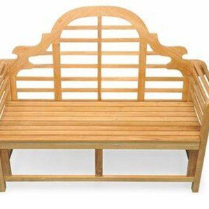 El banco de jardín Goldenteak Lutyens está hecho de madera de teca natural y presenta un respaldo alto y curvo distintivo. - Product Image 3
