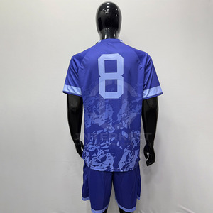 Uniforme de Fútbol Personalizado de Fábrica con el Último Diseño, Material de Poliéster Transpirable de Alta Calidad - Product Image 4